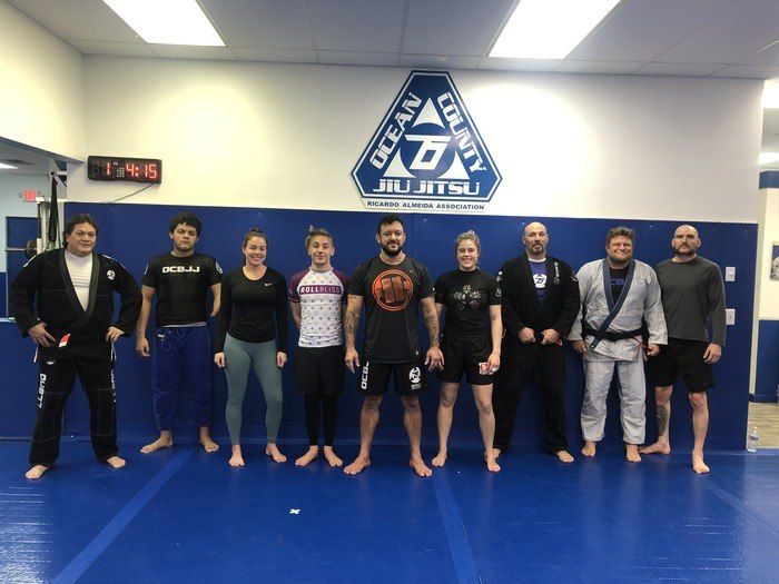 <center>Learn specialized techniques from martial arts champions!<center>